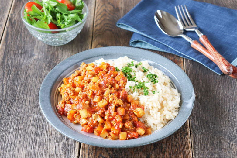 食物繊維たっぷり！玄米で楽しむ根菜カレー《金芽ロウカット玄米レシピ》