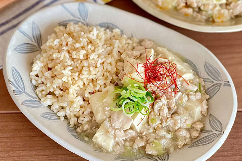 あっさりだけど旨味たっぷり【鶏しお麻婆豆腐丼】