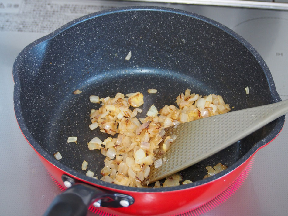 「ビタミンたっぷり！ほうれん草入りチキントマトの玄米カレー」作り方2画像