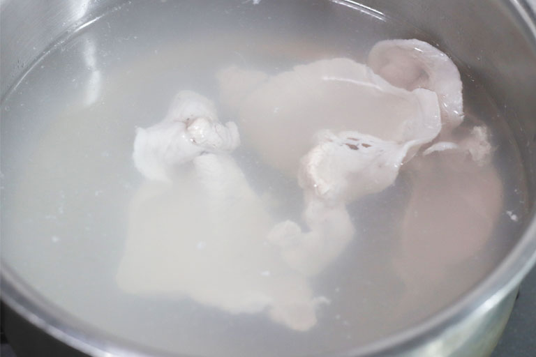 金芽米パックごはんで作る『1/3日分の野菜♪さっぱり！豚しゃぶおろし丼』作り方4画像