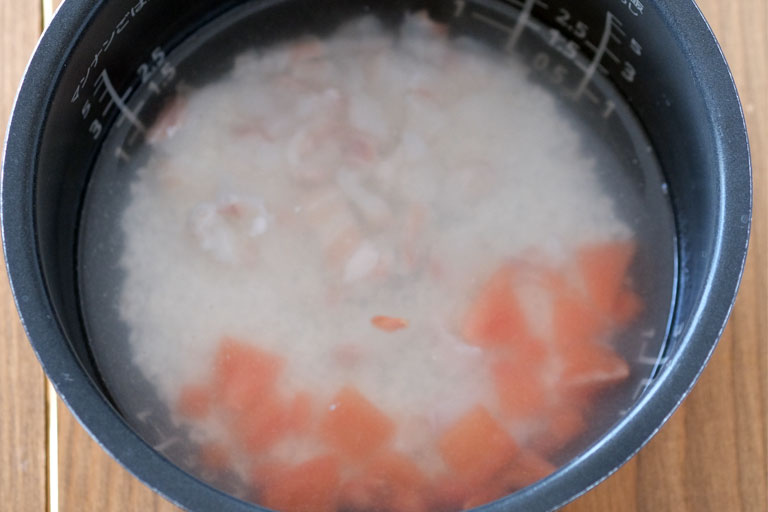 「鯛とトマトのおかゆ」作り方画像3