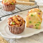 「栄養たっぷり！米粉でピザ風マフィン《金芽米の米粉 モフっと食感のお好み焼粉レシピ》」画像